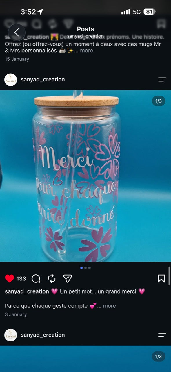 Verre transparent avec couvercle en bambou et mot Merci, publication SanYad